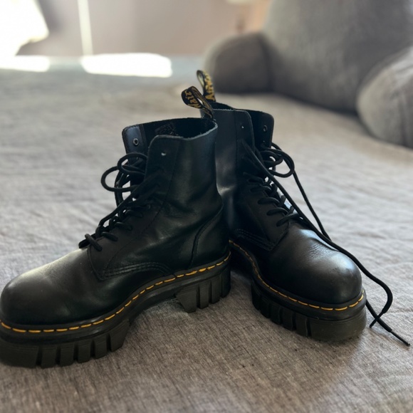 Dr Marten Audrick Boot - Picture 2 of 5